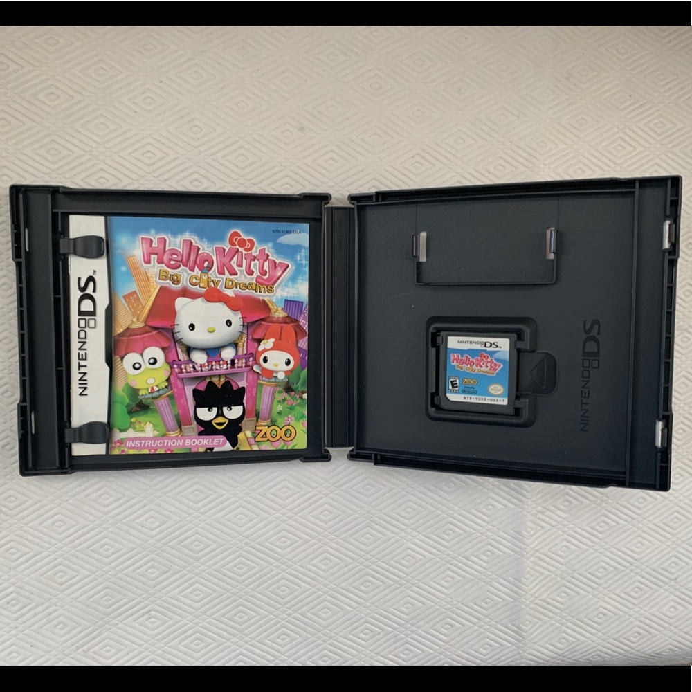Nintendo DS Hello Kitty Big City Dreams Sanrio (2007) - Picture 4 of 4